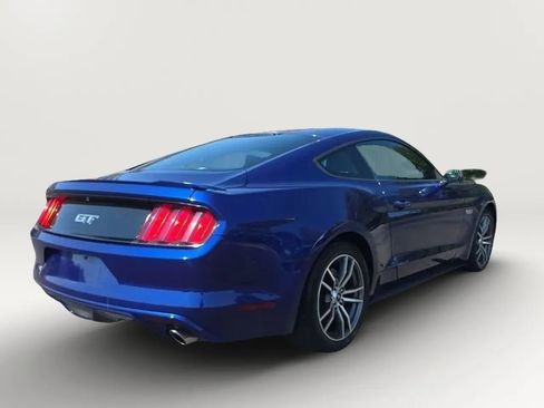 Used 2016 Ford Mustang GT RWD image 7