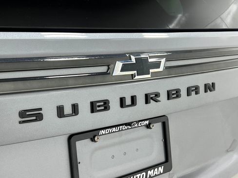 Used 2022 Chevrolet Suburban RST w/ Luxury Package AWD/4WD image 43