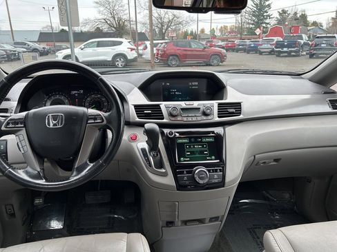 Used 2016 Honda Odyssey EX-L image 21