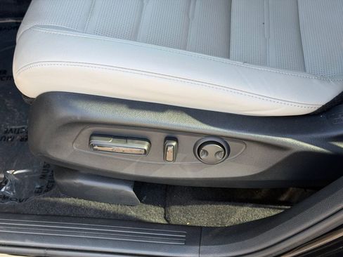 Used 2023 Honda CR-V EX-L image 20