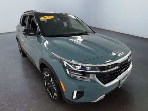 Used 2025 Kia Seltos SX image 1