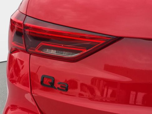 Certified 2025 Audi Q3 2.0T Premium w/ Convenience Package AWD/4WD image 25