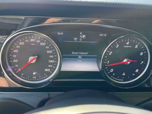 Used 2017 Mercedes-Benz E 300 image 19