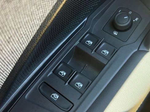 Certified 2025 Volkswagen Tiguan S AWD/4WD image 20