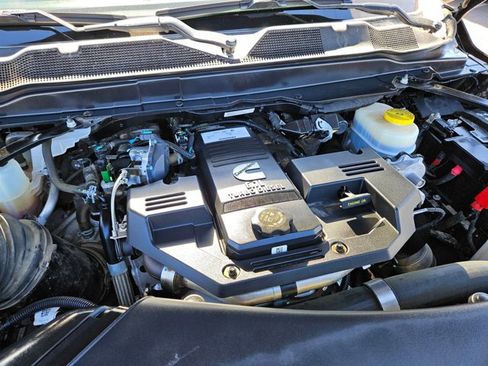 Used 2024 RAM 2500 Big Horn w/ Night Edition image 24