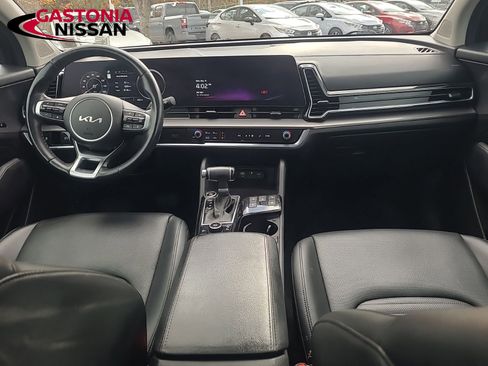 Used 2023 Kia Sportage SX image 30