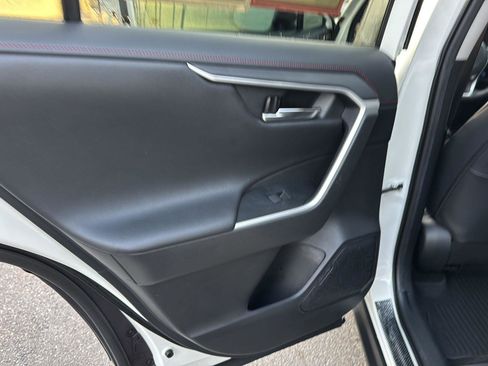 Certified 2020 Toyota RAV4 TRD Off-Road image 15