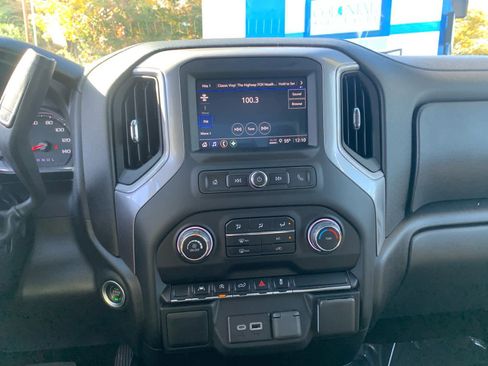 Certified 2022 Chevrolet Silverado 1500 Custom w/ Rally Edition image 25