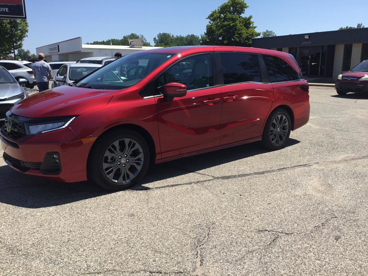 Used 2025 Honda Odyssey Touring image 11