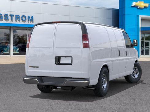 New 2026 Chevrolet Express 2500 w/ Driver Convenience Package RWD image 4