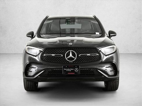 Used 2026 Mercedes-Benz GLC 300 4MATIC image 2