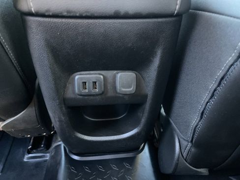 Used 2018 Chevrolet Colorado ZR2 image 12