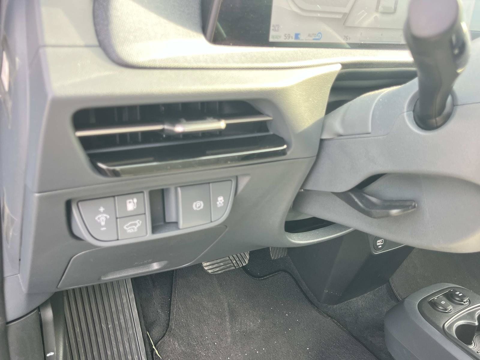 Used 2024 Kia EV6 Wind RWD image 31