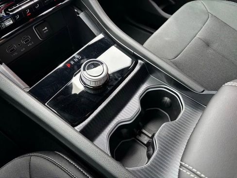 New 2026 Jeep Grand Cherokee L Laredo RWD image 21
