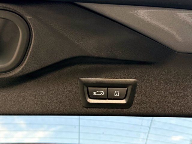 Certified 2024 BMW X5 sDrive40i w/ Premium Package RWD image 12