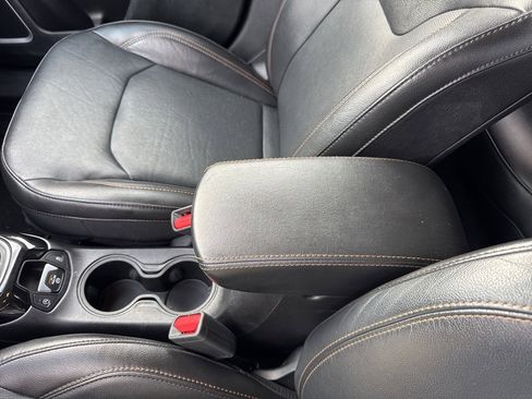 Used 2018 Jeep Compass Limited w/ Navigation Group image 42