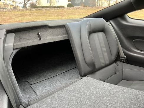 Used 2019 Ford Mustang Coupe image 32