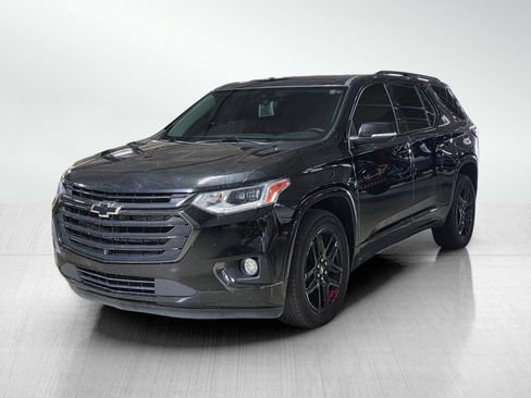 Used 2021 Chevrolet Traverse Premier w/ Redline Edition FWD image 3