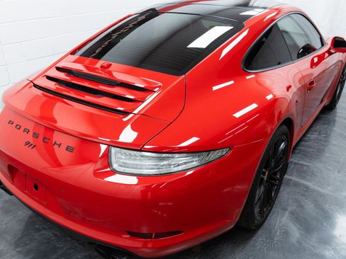 Used 2015 Porsche 911 Carrera image 18