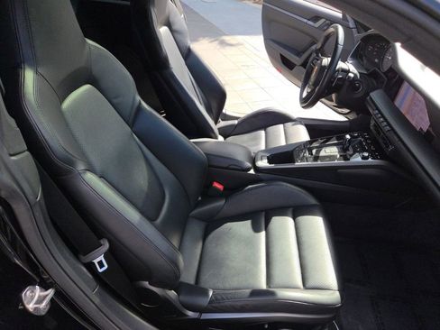 Used 2021 Porsche 911 Carrera image 20