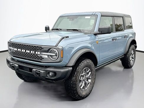 New 2025 Ford Bronco Badlands AWD/4WD image 7
