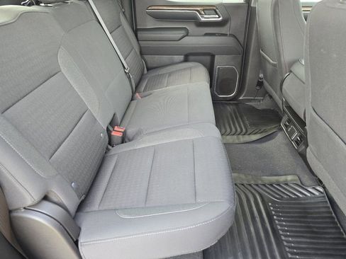 Used 2023 Chevrolet Silverado 1500 LT AWD/4WD image 17