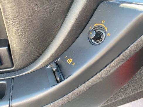 Used 1993 Chevrolet Corvette Coupe image 22