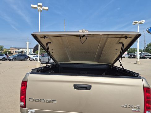 Used 2003 Dodge Ram 1500 Truck 4x4 Quad Cab image 9