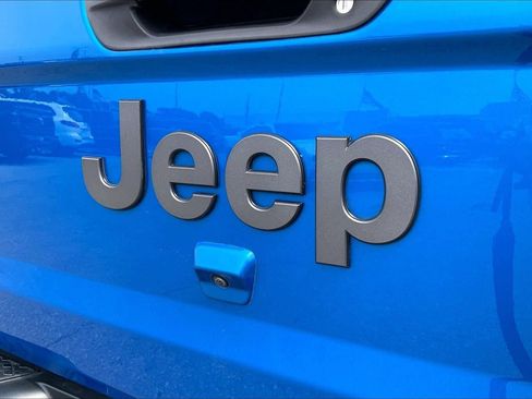 Used 2021 Jeep Gladiator Sport w/ Quick Order Package 24Q 80Th AWD/4WD image 29