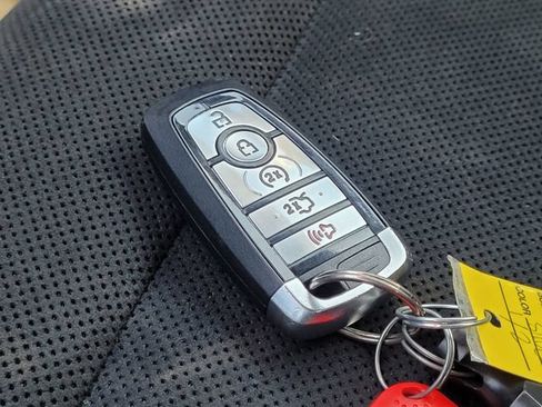 Used 2020 Ford Mustang GT RWD image 27