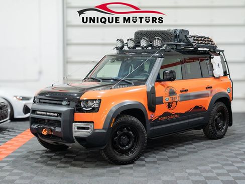 Used 2022 Land Rover Defender 110 S AWD/4WD image 1
