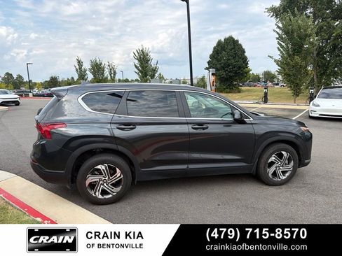 Used 2023 Hyundai Santa Fe SE FWD image 3