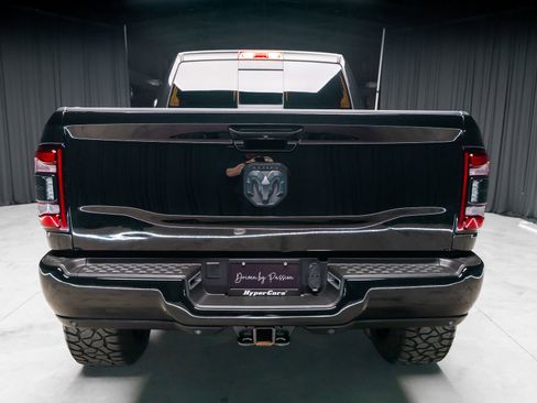 Used 2021 RAM 3500 Laramie w/ Night Edition image 15