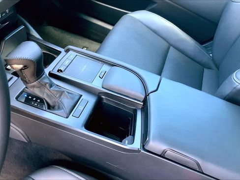 Used 2022 Lexus ES 350 w/ Premium Package FWD image 16