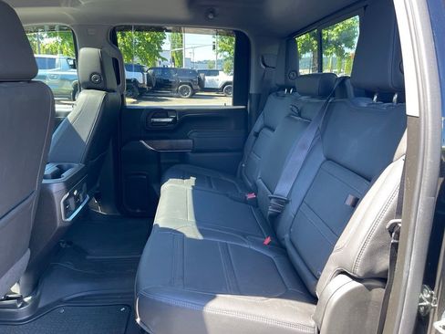 Used 2022 GMC Sierra 3500 Denali w/ Denali Black Diamond Edition AWD/4WD image 8