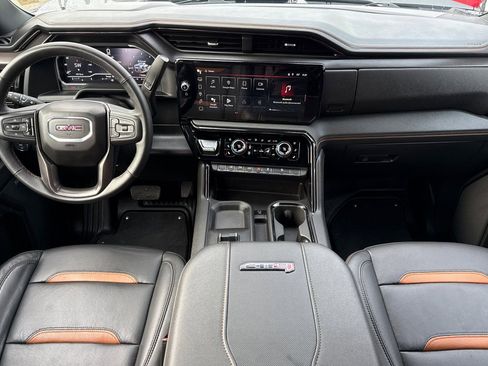 Used 2024 GMC Sierra 2500 AT4 w/ AT4 Preferred Package image 13