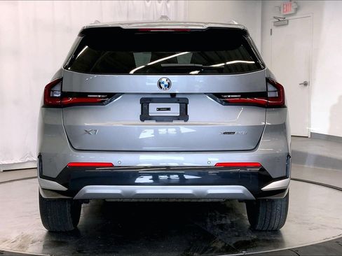 Used 2025 BMW X1 xDrive28i AWD/4WD image 5