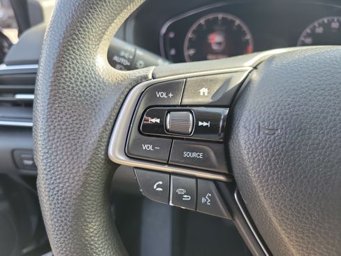 Used 2019 Honda Accord LX image 5