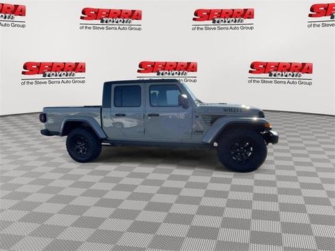 Used 2022 Jeep Gladiator Sport image 10