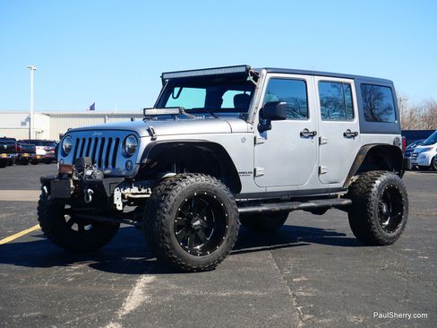 Used 2015 Jeep Wrangler Unlimited Sport image 7