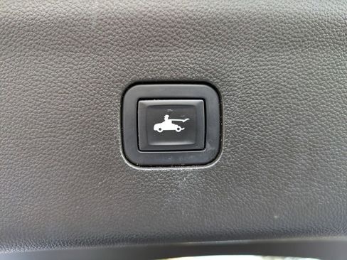 Used 2018 Buick Enclave Avenir w/ Avenir Technology Package image 31