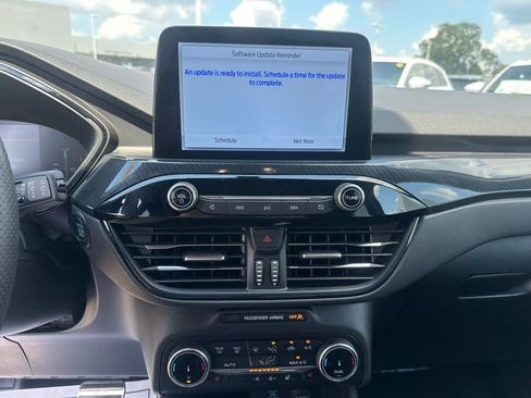 Used 2023 Ford Escape ST-Line image 13