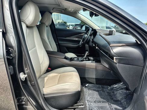 Used 2022 MAZDA CX-30 AWD 2.5 S w/ Premium Package image 13