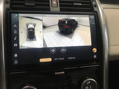 Used 2023 Land Rover Discovery S R-Dynamic image 21