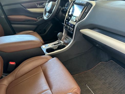 Used 2019 Subaru Ascent Touring AWD/4WD image 18