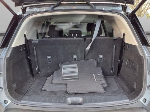 Used 2025 Nissan Pathfinder SV AWD/4WD image 27