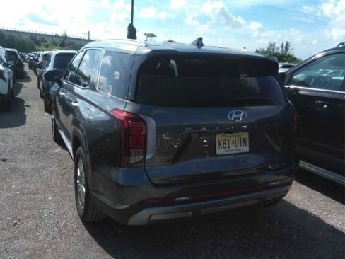 Used 2024 Hyundai Palisade SEL FWD image 2