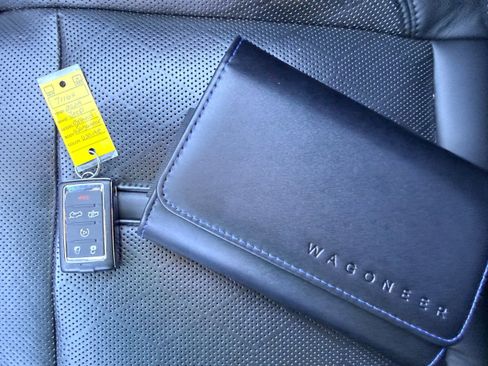 Used 2024 Jeep Grand Wagoneer L Series II w/ Quick Order Packagew 28T image 23