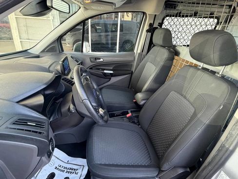 Used 2020 Ford Transit Connect XLT image 4