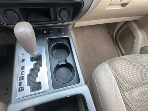Used 2015 Nissan Armada SV RWD image 42